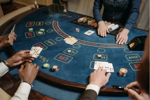 How Online Casinos Turn Hundreds of Games Into a Usable Menu 